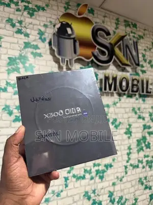 Vivo X300 ultra 16GB512GB (Brand New)