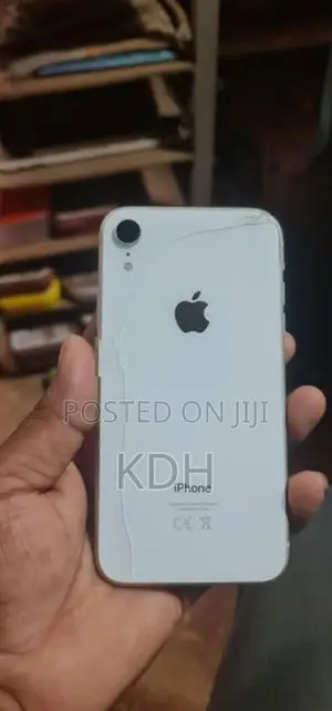 Apple iPhone XR (Used)