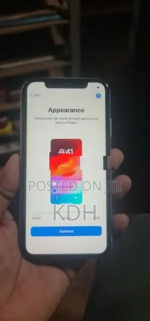 Apple iPhone XR (Used)