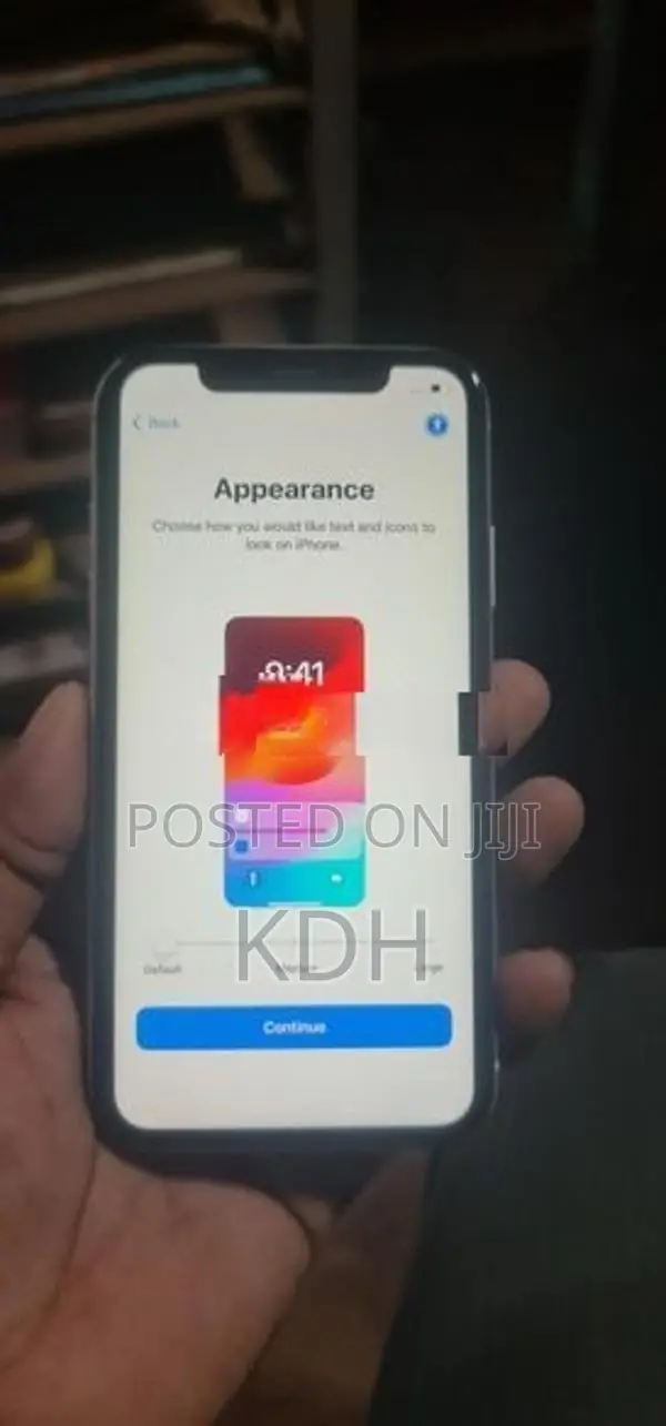 Apple iPhone XR (Used)