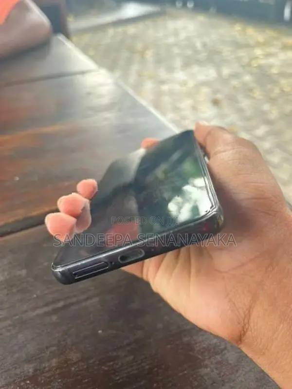 Samsung Galaxy S23 (Used)