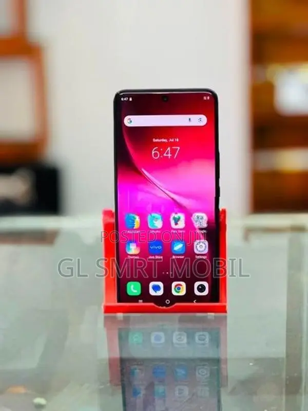 Vivo V60e 5G/12/256GB (Used)