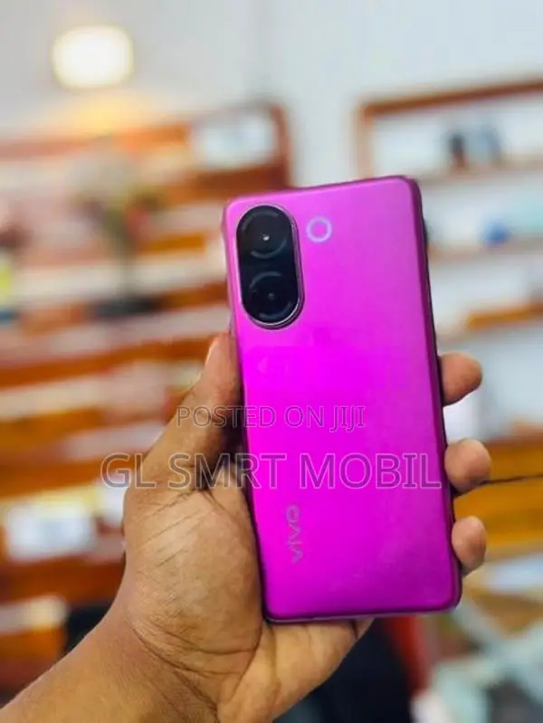 Vivo V60e 5G/12/256GB (Used)