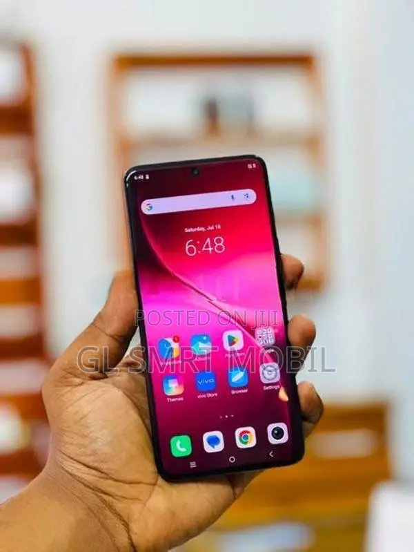Vivo V60e 5G/12/256GB (Used)