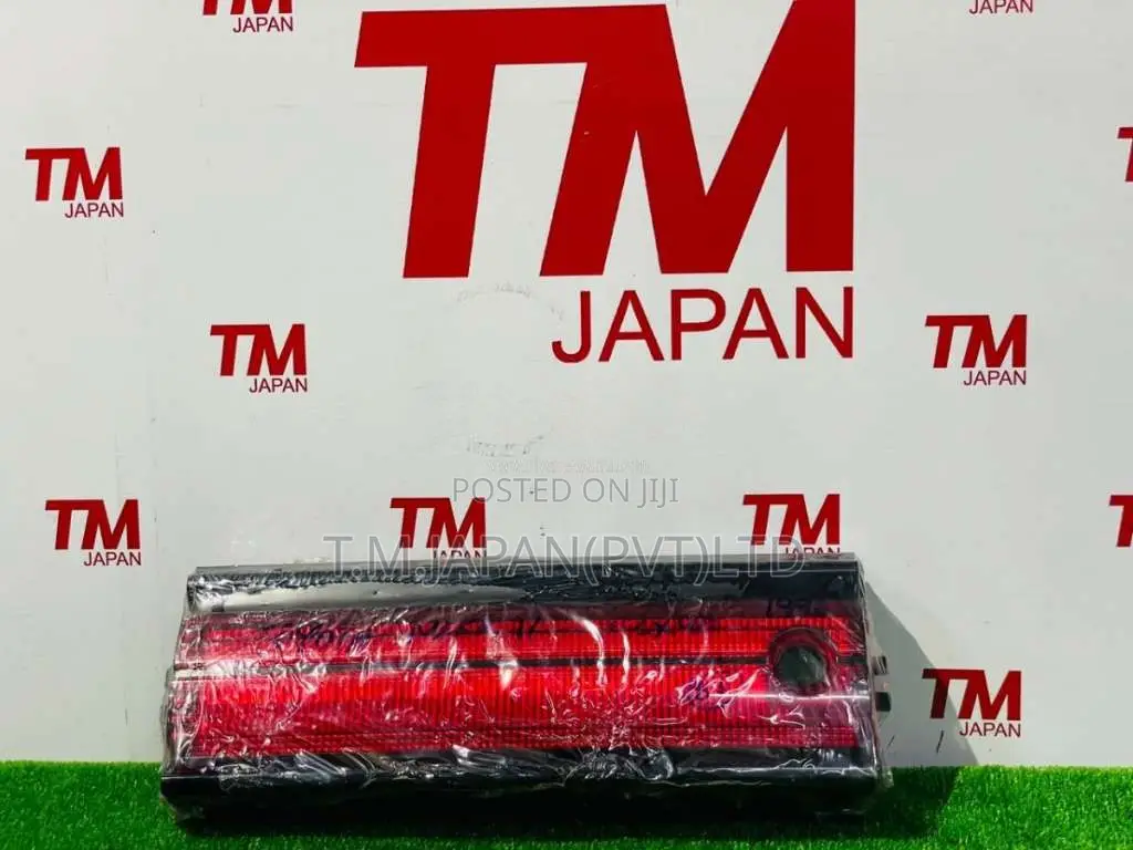 Toyota Mark II GX90 Dickey Lamp - 01pcs for Car