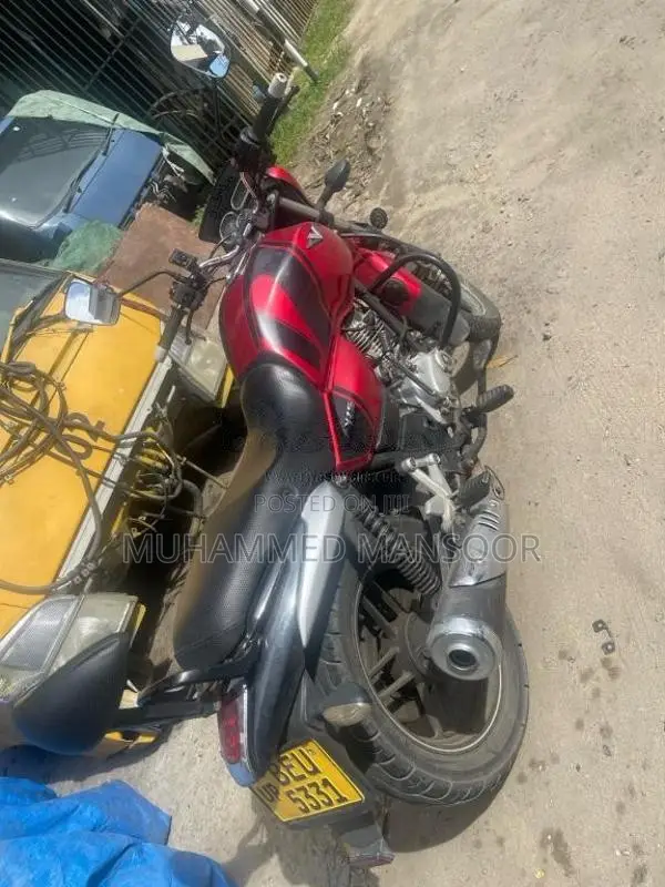 Bajaj V15 2016 Motorbike (Used)
