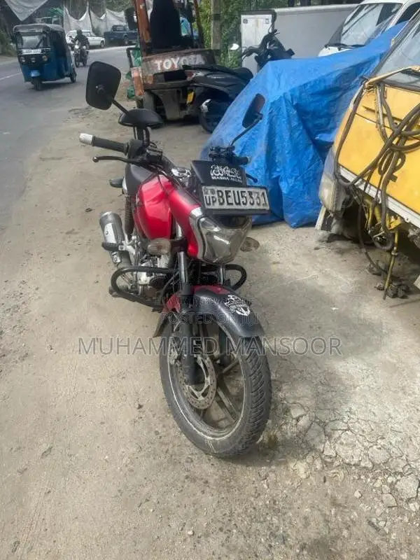 Bajaj V15 2016 Motorbike (Used)