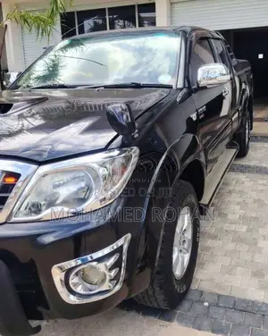 Toyota Hilux Vigo Smart Cap 2010 Pickup (Used)
