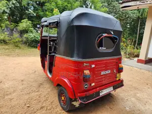 Bajaj RE 205 2013 Three Wheel (Used)