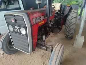 Massey-Ferguson 240 1998 Tractor (Used)