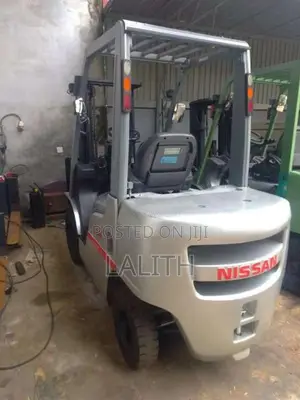 Nissan Forklift 2013 Heavy-Duty (Used)