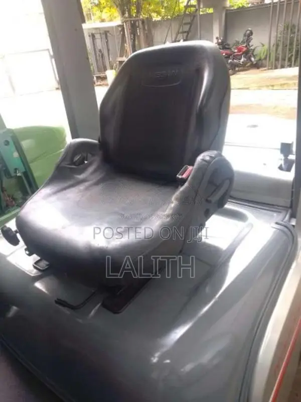 Nissan Forklift 2013 Heavy-Duty (Used)