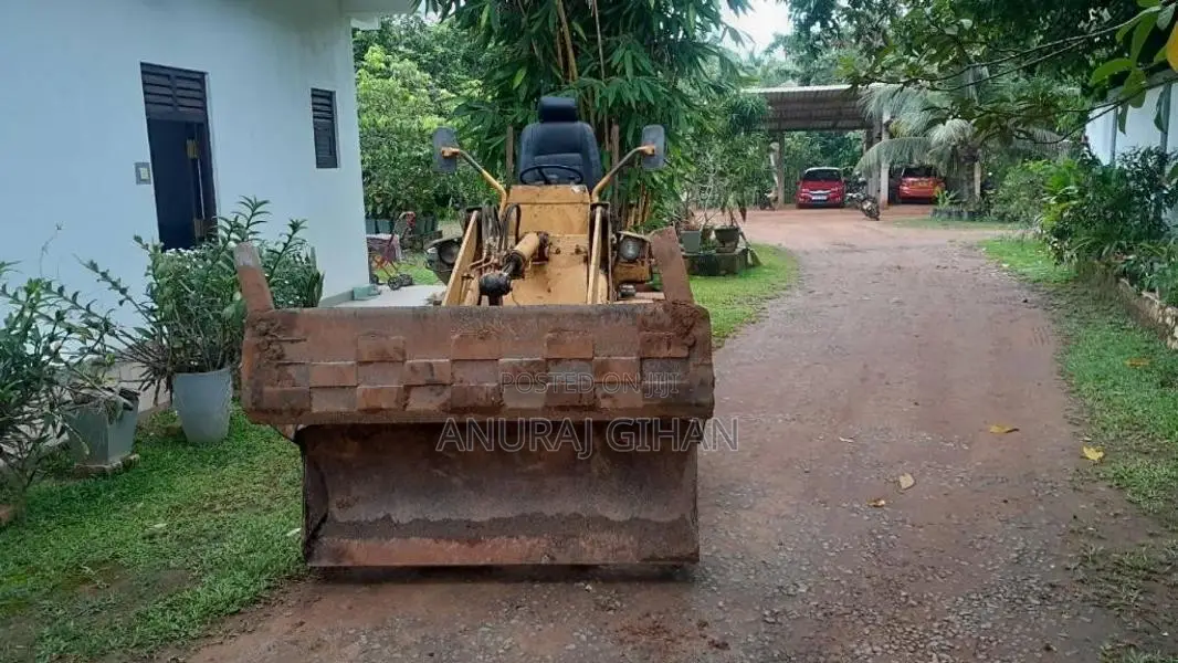 Mitsubishi Ws 200 2010 Heavy-Duty (Used)