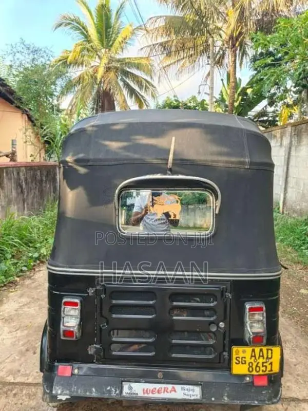 Bajaj 4 Stroke 2012 Three Wheel (Used)