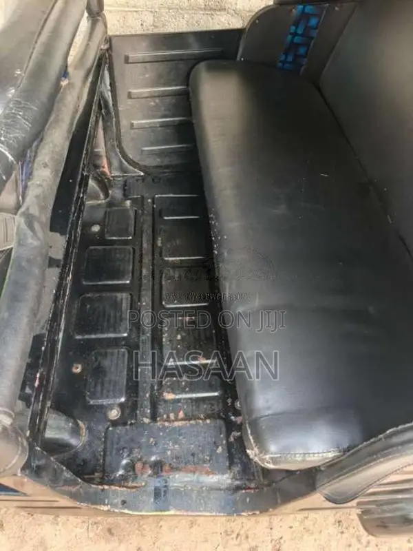 Bajaj 4 Stroke 2012 Three Wheel (Used)