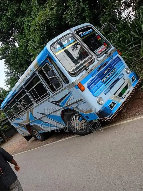Ashok-Leyland Comet Minor 1997 Bus (Used)