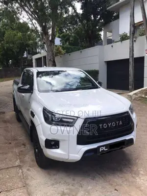 Toyota Hilux GR Sport 2024 Pickup (Used)