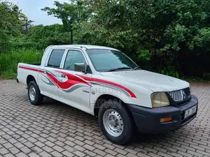 Mitsubishi L200 2004 Pickup (Used)
