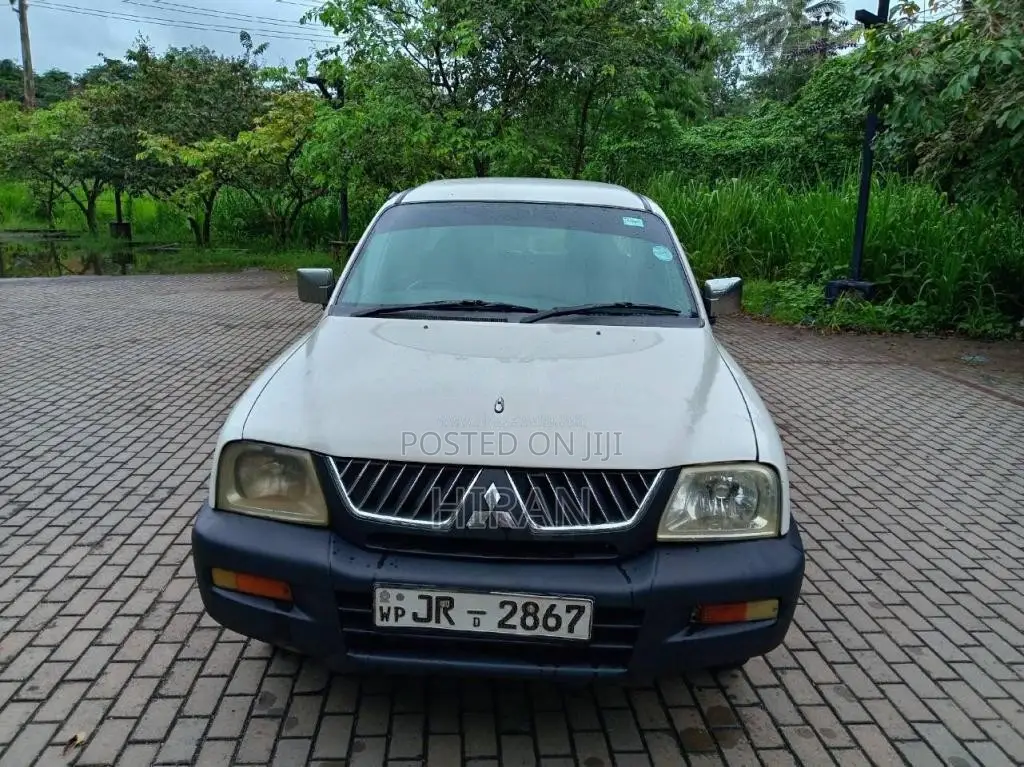 Mitsubishi L200 2004 Pickup (Used)