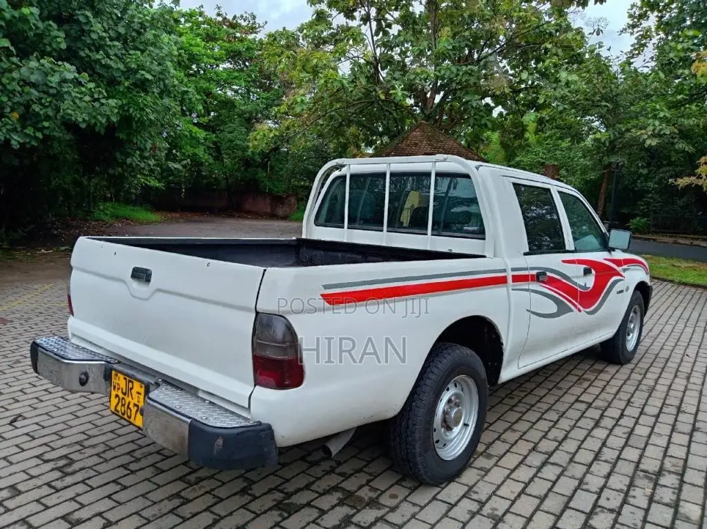 Mitsubishi L200 2004 Pickup (Used)