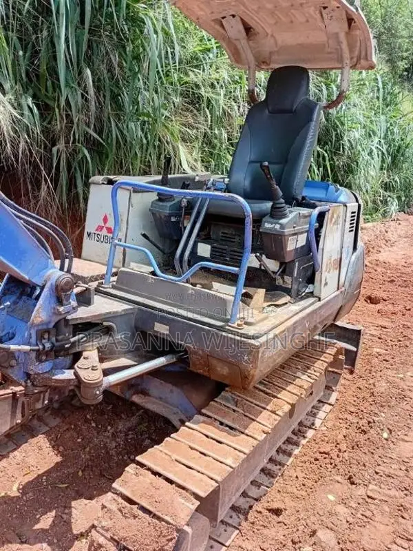 Mitsubishi 30 2010 Heavy-Duty (Used)
