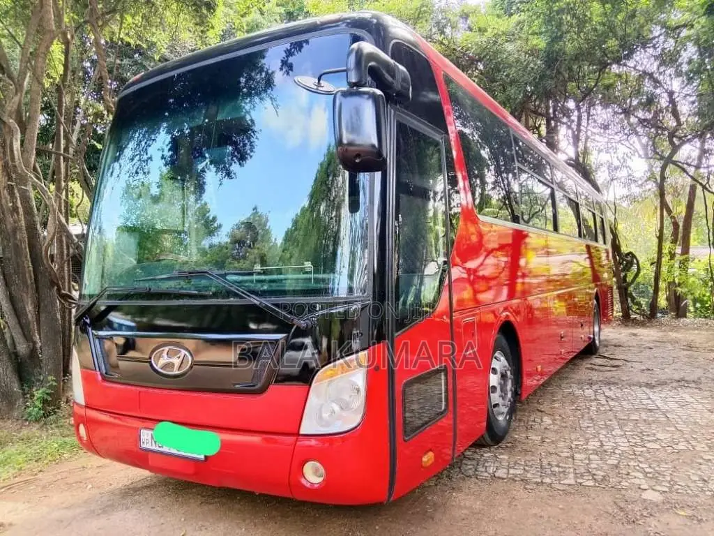 Hyundai Universe 2017 Bus (Used)