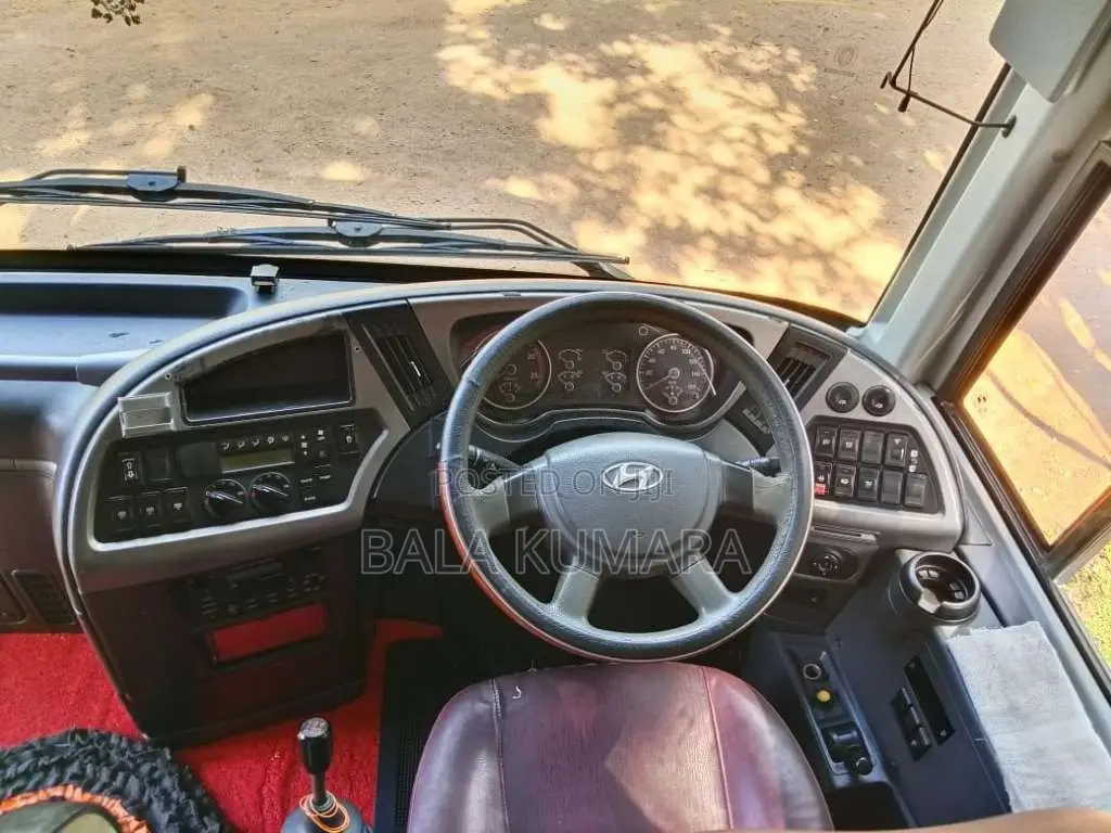 Hyundai Universe 2017 Bus (Used)
