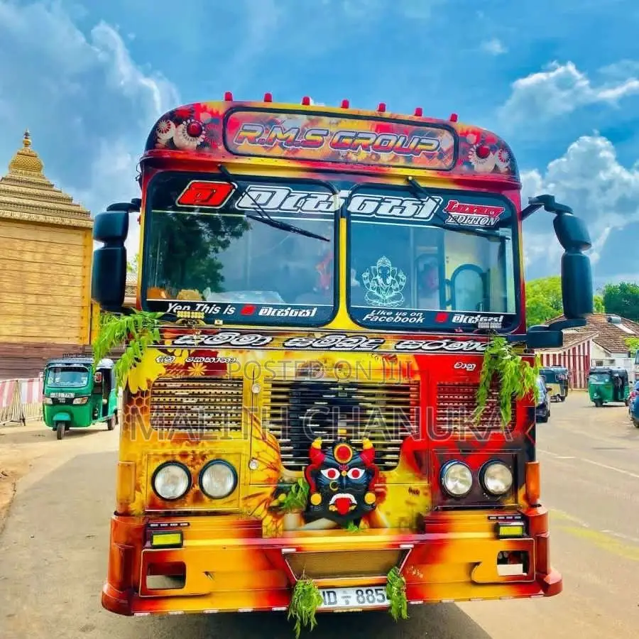 Ashok-Leyland Leyland 2011 Bus (Used)