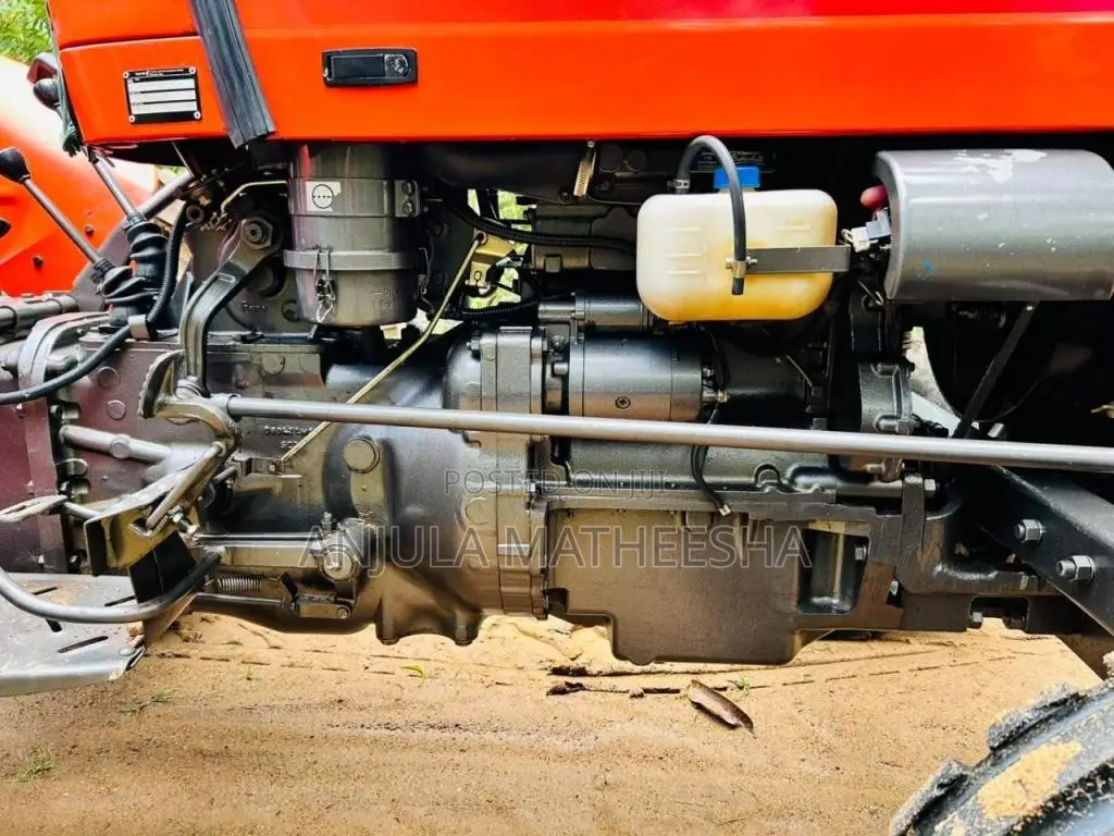 TAFE TAFR 2021 Tractor (Used)