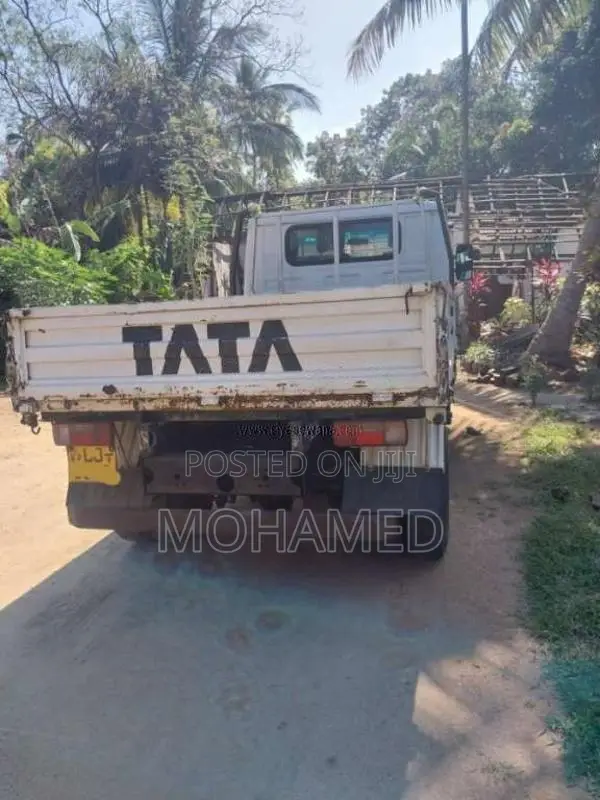 Tata 407 2011 Heavy-Duty (Used)