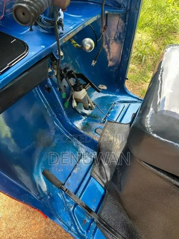 Bajaj 2 stroke 1995 Three Wheel (Used)
