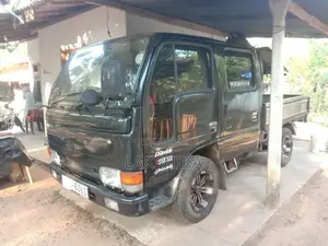 Nissan Atlas 2000 Crew Cab (Used)