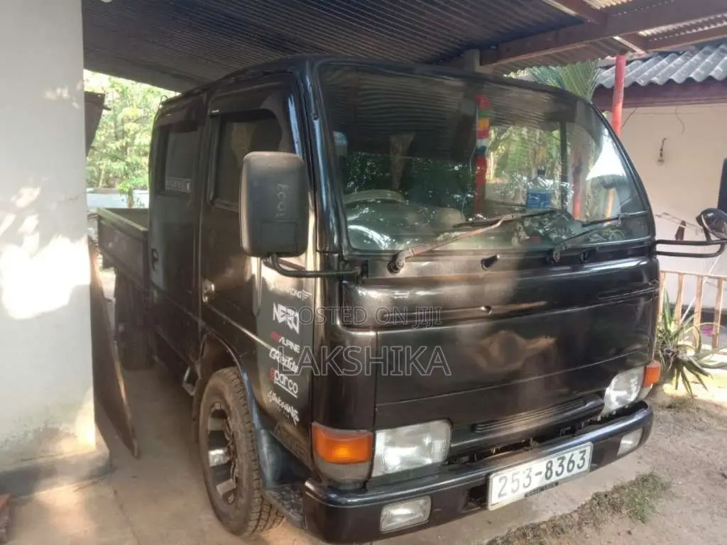 Nissan Atlas 2000 Crew Cab (Used)