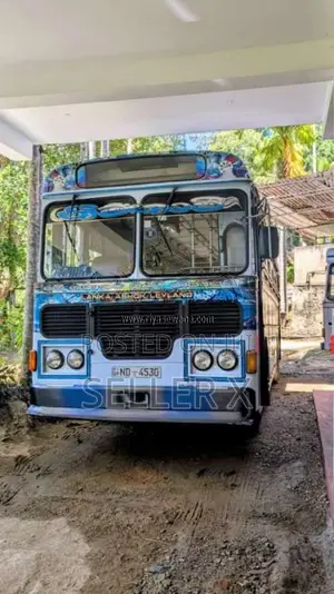 Ashok-Leyland Viking 2011 Bus (Used)