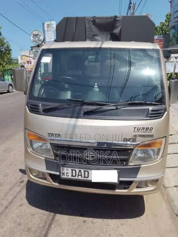 Tata Dimo Batta 2016 Lorry (Used)