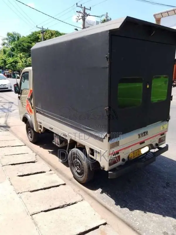 Tata Dimo Batta 2016 Lorry (Used)
