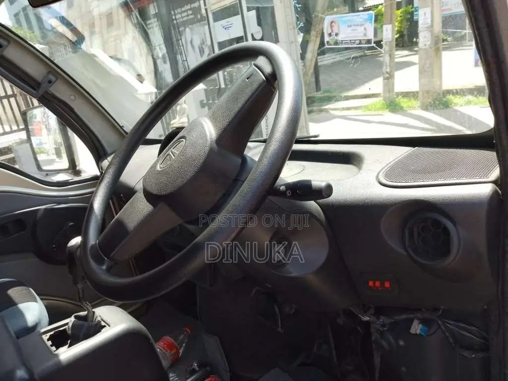 Tata Dimo Batta 2016 Lorry (Used)