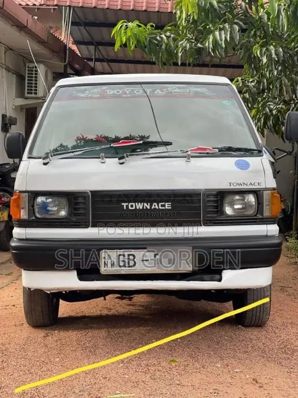 Toyota TownAce 2000 Lorry (Used)