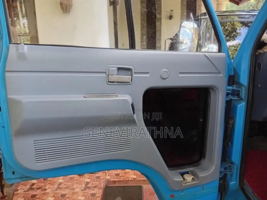 Isuzu ELF 250 1988 Lorry (Used)