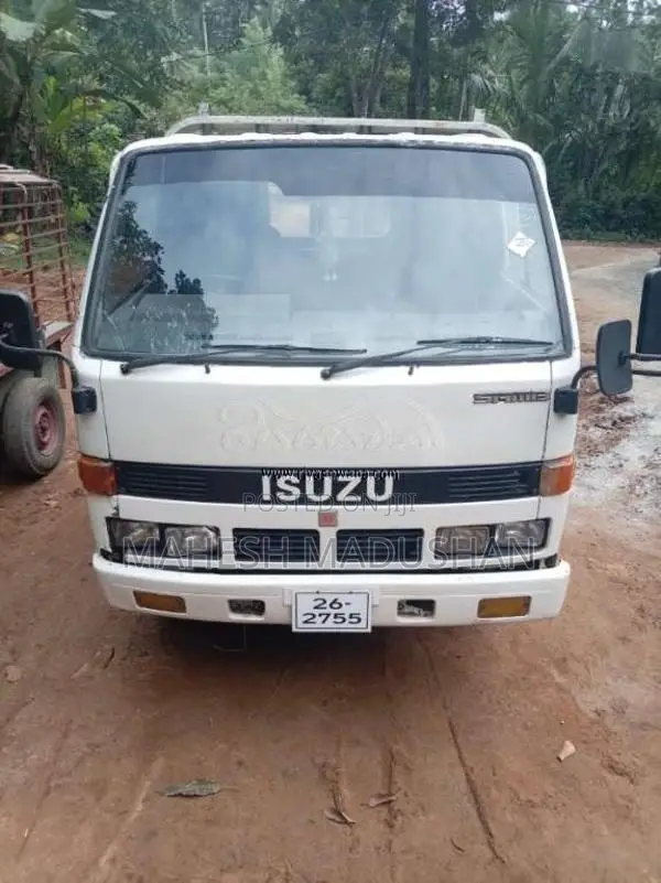 Isuzu ELF 1978 Lorry (Used)