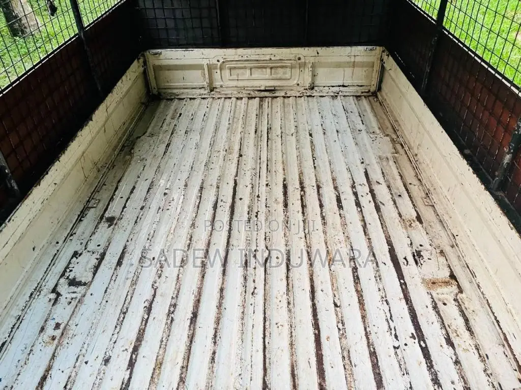 Tata Dimo Batta 2012 Lorry (Used)