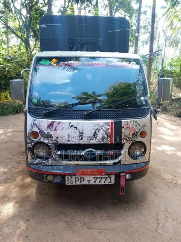 Tata Dimo Batta 2010 Lorry (Used)