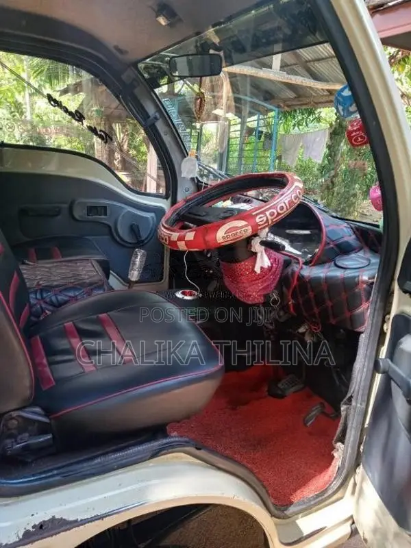 Tata Dimo Batta 2010 Lorry (Used)