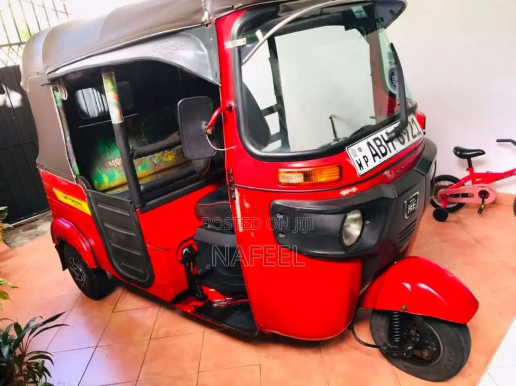 Bajaj 4 Stroke 2017 Three Wheel (Used)