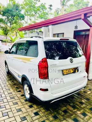DFSK Glory 330 2016 SUV (Used)