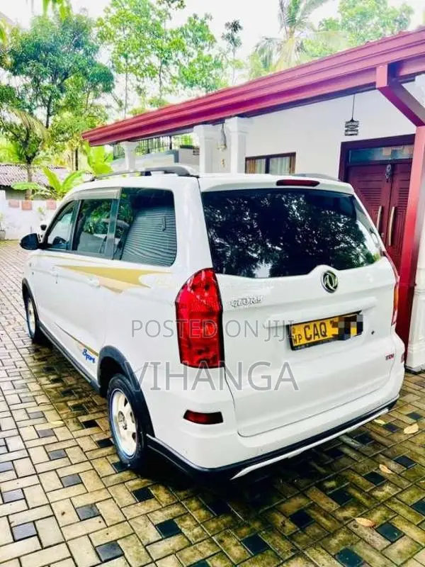 DFSK Glory 330 2016 SUV (Used)