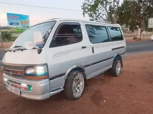 Toyota Hiace 1990 Van (Used)