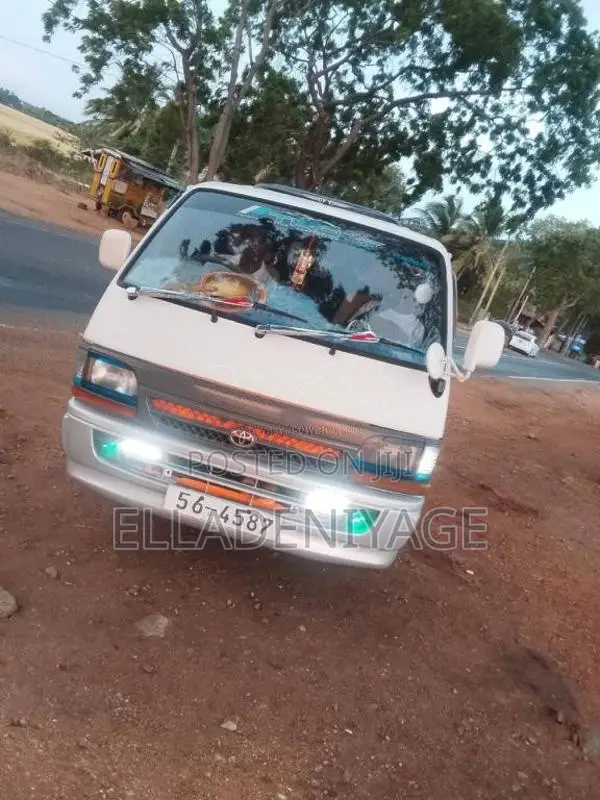 Toyota Hiace 1990 Van (Used)