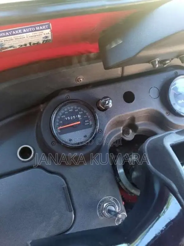 Bajaj 4 Stroke 2015 Three Wheel (Used)
