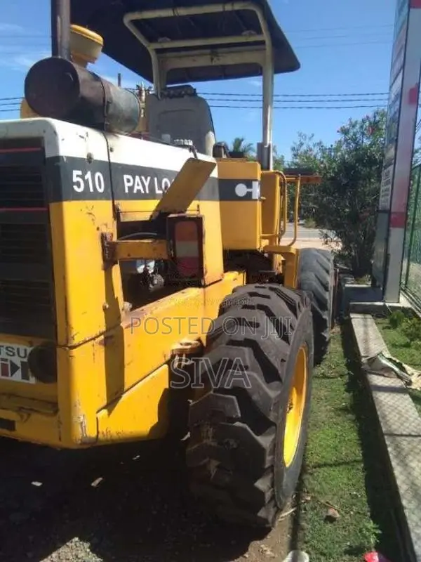 Komatsu Loader 1998 Heavy-Duty (Used)